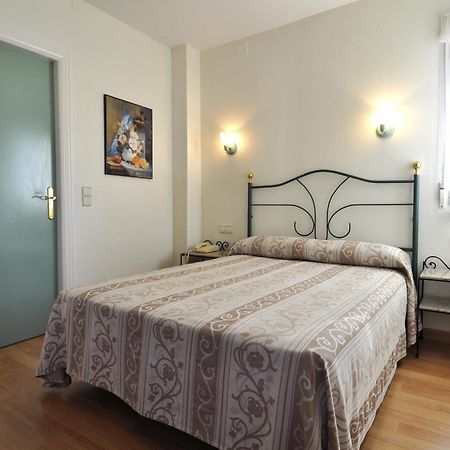 Hotel Apartamentos Aralso Sotillo La Lastrilla Quarto foto